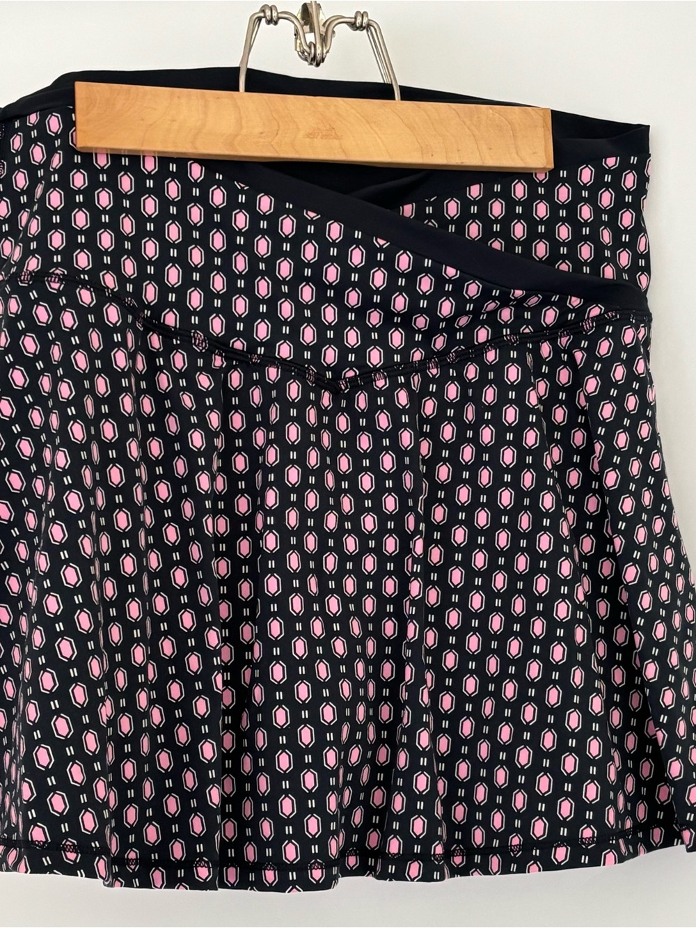 Navy/ pink, Geometric Print Skort, size large, pockets